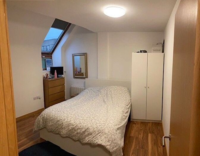 1 Bedroom Flat To Rent In Hornsey Road, Islington, Holloway, Noth London, N7