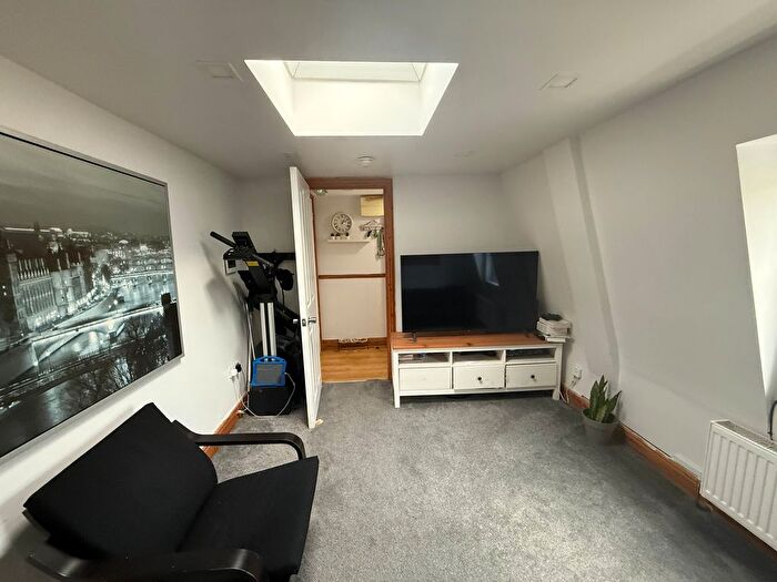 1 Bedroom Flat To Rent In Lynmouth Road, London, N16