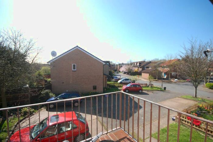 2 Bedroom Property To Rent In Colliers Wood, Colliers Wood, London, SW19