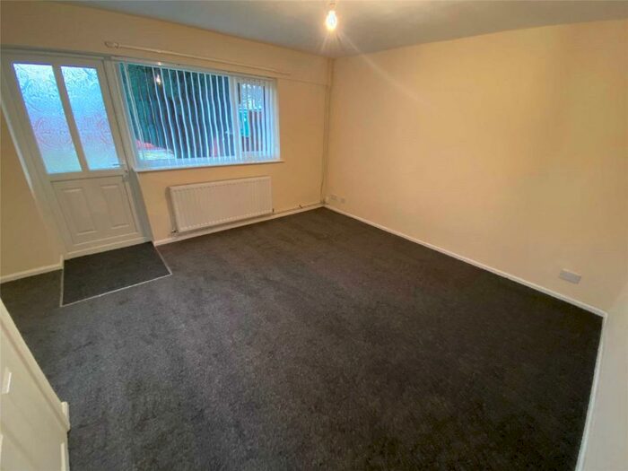 3 Bedroom Terraced House To Rent In Ridgeway Street, Manchester, M40