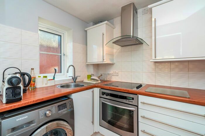 1 Bedroom Flat To Rent In Richmond Road, Southampton, SO15