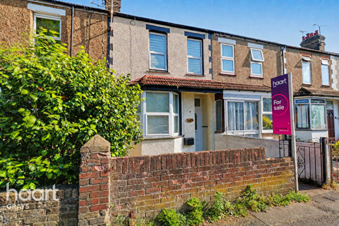 4 Bedroom Terraced House For Sale In Chadwell Road, Grays, RM17