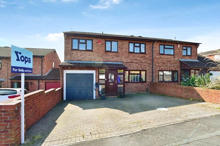 5 Bedroom Detached House For Sale In Bexhill Grove, Birches Head, Stoke-on-trent, ST1