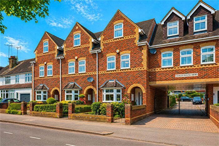 4 Bedroom Town House For Sale In Coach House Mews, South View Avenue, Caversham, Reading, RG4