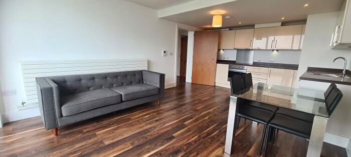 2 Bedroom Apartment To Rent In Custom House Place Liverpool, L1