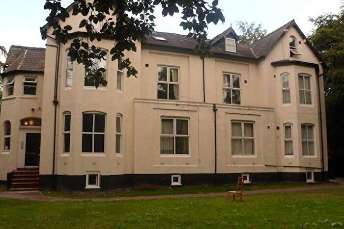Studio To Rent In Flat, Denison Road, M14