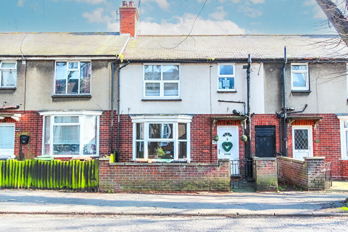 3 Bedroom Terraced House For Sale In Westfield Road, Wellingborough, NN8