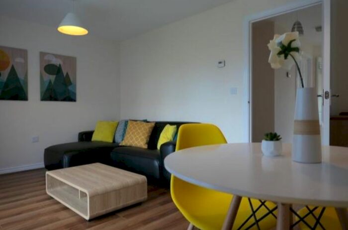 2 Bedroom End Of Terrace House To Rent In Cherry Tree Drive, Coventry CV4