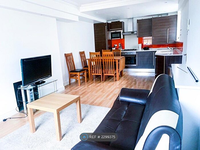 2 Bedroom Flat To Rent In Ascot House, London, W1U