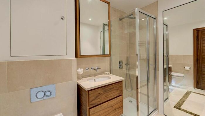 1 Bedroom Flat To Rent In Kensington Gardens Square, London, W2