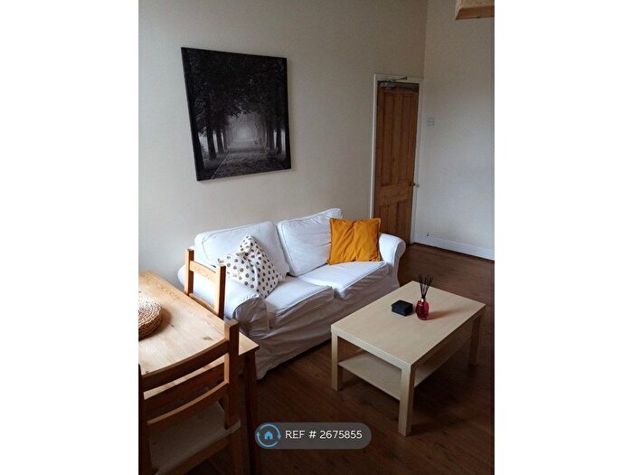 3 Bedroom Flat To Rent In Glenthorn Road, West Jesmond, NE2