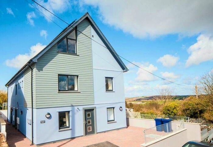 3 Bedroom Apartment For Sale In Trevanson, Wadebridge, PL27