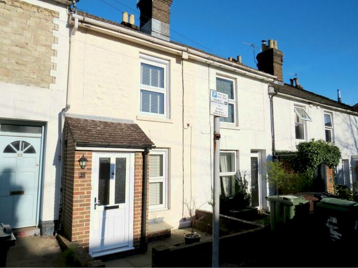 2 Bedroom Terraced House To Rent In St. Georges Square, Maidstone, ME16