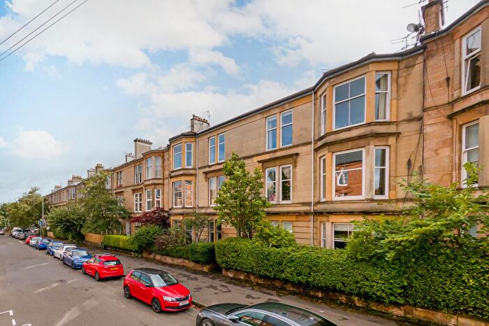 2 Bedroom Apartment For Sale In Leslie Street, Pollokshields, Glasgow, G41