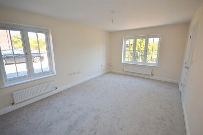 3 Bedroom Detached House To Rent In Heyrose Place, Handforth, SK9