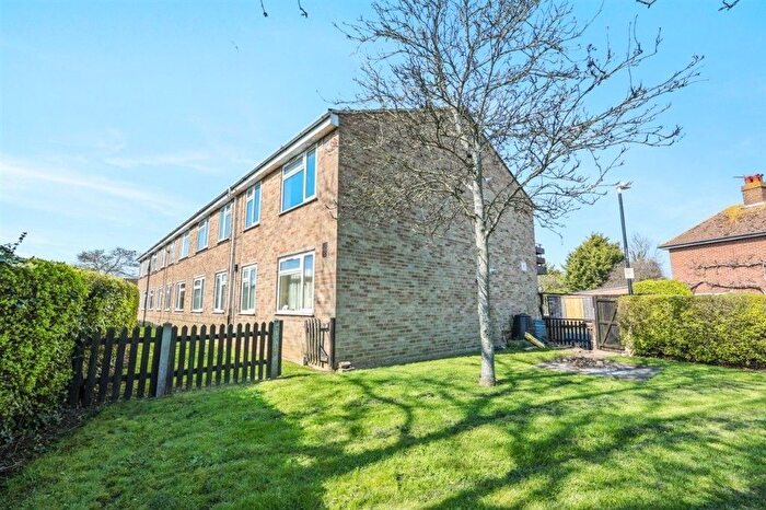 1 Bedroom Flat For Sale In Lancaster Close, Ramsgate, CT12