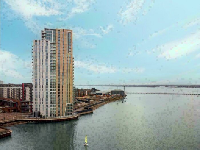 2 Bedroom Apartment To Rent In Vantage Tower, Centenary Plaza, SO19