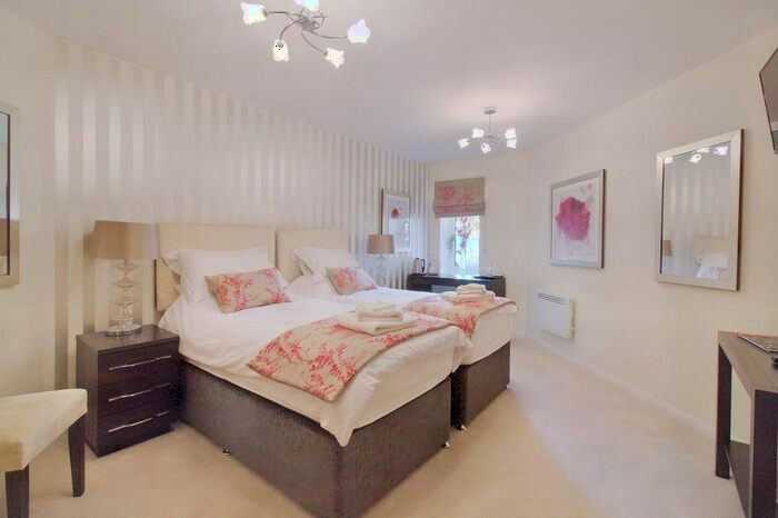 1 Bedroom Flat For Sale In Lawn Court, Longsight Lane, Bolton, BL2