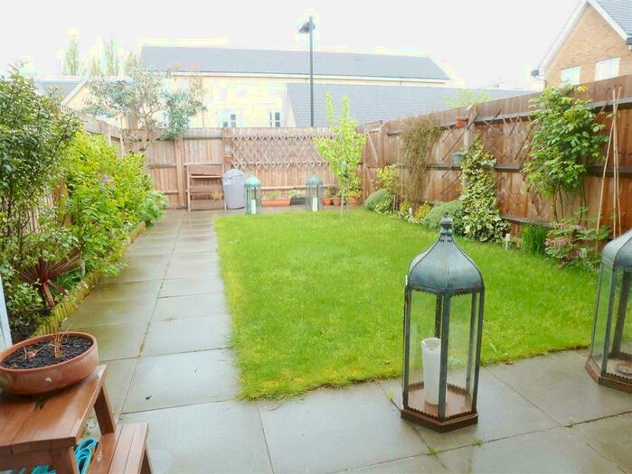 3 Bedroom House To Rent In Frances Mews, Nash Mills Wharf, Hemel Hempstead, HP3