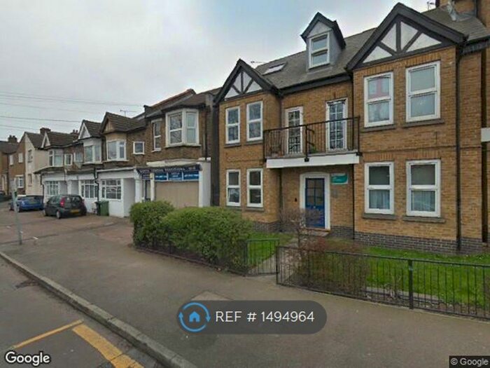 2 Bedroom Flat To Rent In Hale End Road, Highams Park, IG8