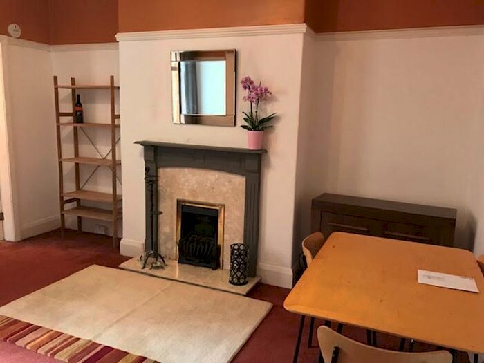 2 Bedroom Flat To Rent In Whitefield Terrace, Newcastle Upon Tyne, NE6