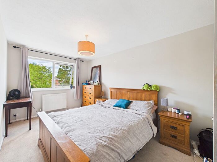 2 Bedroom Flat For Sale In Fairline Court, Oakwood Avenue, Beckenham, BR3
