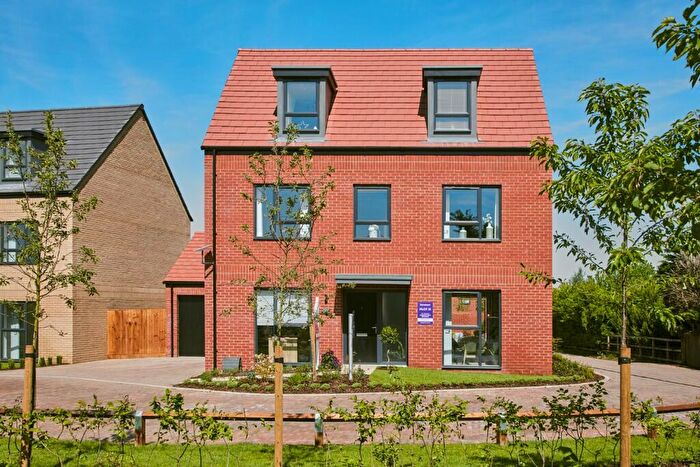 5 Bedroom Detached House For Sale In Greenfield Road, Flitton, MK45