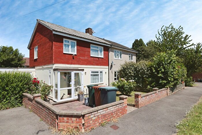 3 Bedroom Semi-Detached House For Sale In Kirkcaldy Green, Watford, WD19