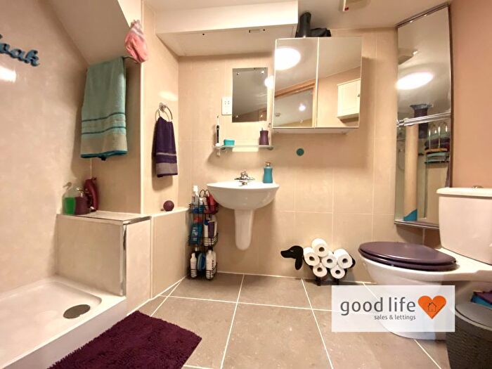 2 Bedroom Flat For Sale In Chandlers Road, Roker, Sunderland, SR6