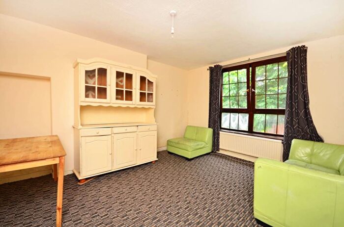 3 Bedroom Flat To Rent In Provost Street, Old Street, N1