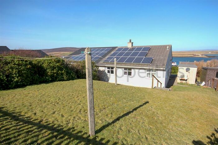 3 Bedroom Semi-Detached Bungalow For Sale In St. Colms Quadrant, Longhope, Orkney, KW16