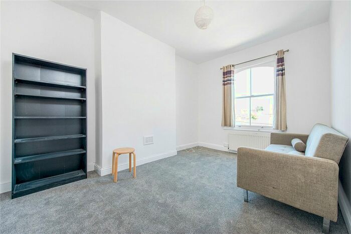 1 Bedroom Flat To Rent In Islip Street, Kentish Town, NW5
