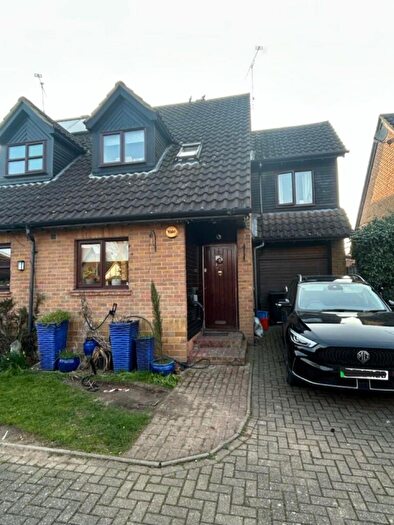 3 Bedroom Semi Detached House To Rent In Acorn Place, Langdon Hills, Basildon, Essex, SS16