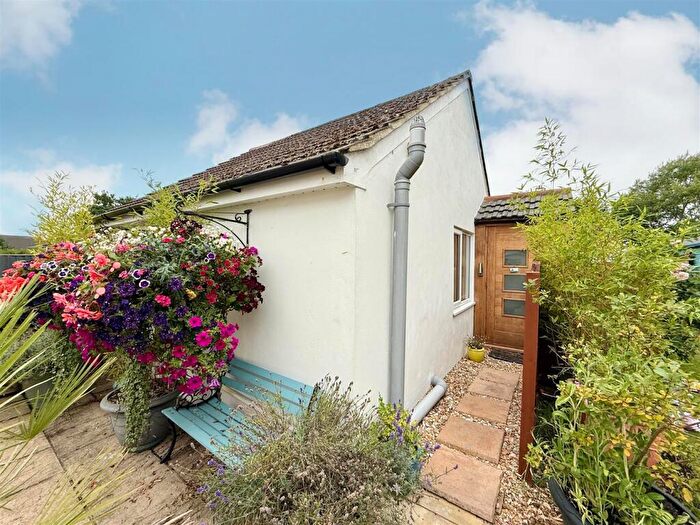 1 Bedroom Detached House To Rent In Occupation Lane, Titchfield, Fareham, PO14