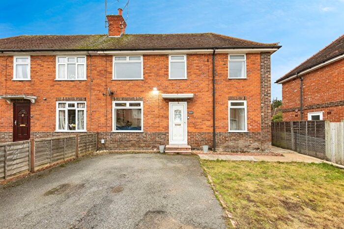 2 Bedroom Semi Detached House For Sale In Ashmore Road, Reading, RG2