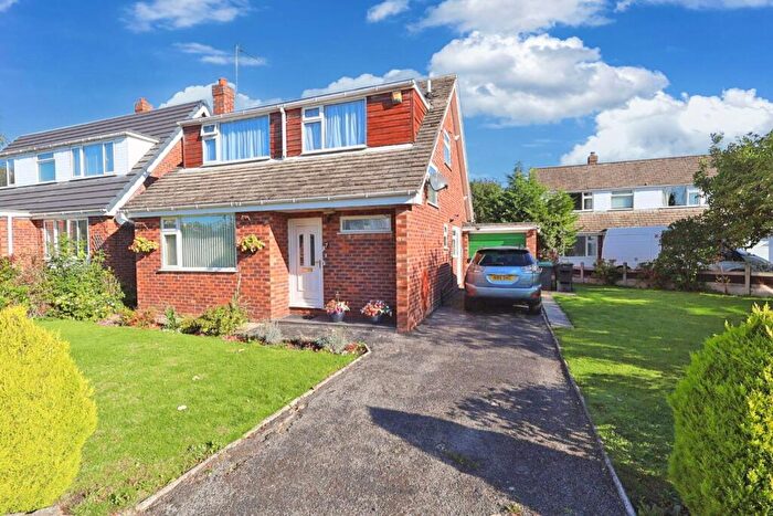 3 Bedroom Detached House For Sale In Deiniol Avenue, Marchwiel, Wrexham, LL13