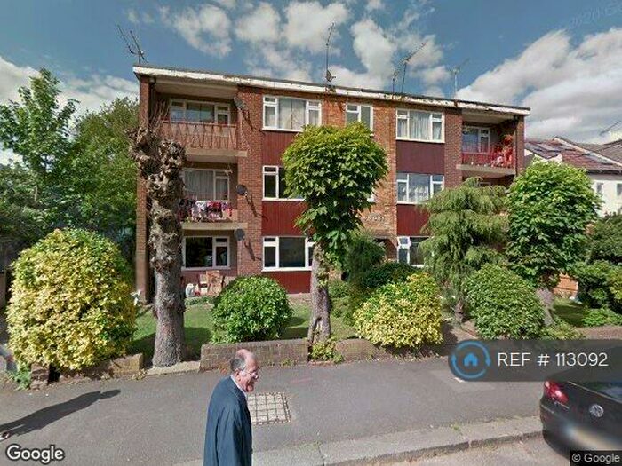 2 Bedroom Flat To Rent In Byron Court, London, E18