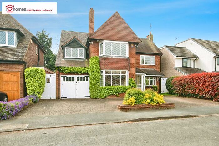5 Bedroom Detached House For Sale In Fairyfield Avenue, Birmingham, B43
