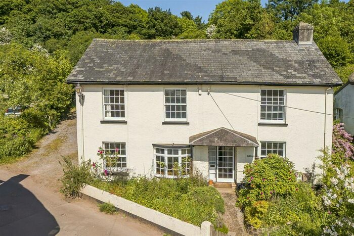 4 Bedroom Detached House For Sale In Coleford, Crediton, EX17