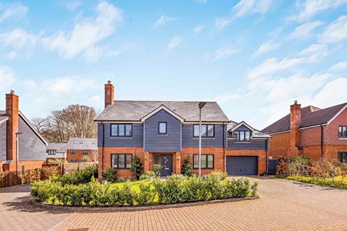 5 Bedroom Detached House For Sale In Bursledon, Southampton, SO31