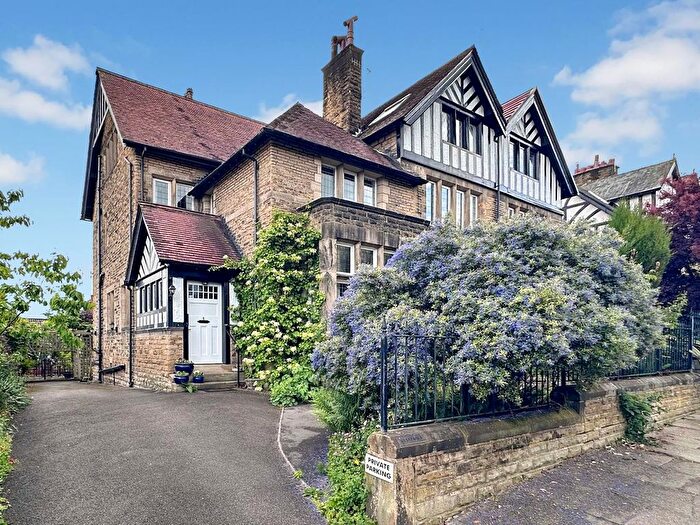 2 Bedroom Flat For Sale In Westcroft, Station Road, Otley, LS21