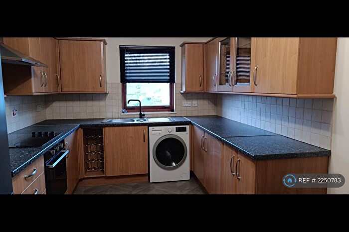 2 Bedroom Flat To Rent In Church View, Coatbridge, ML5