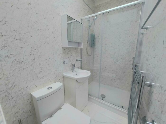 Studio To Rent In Chingford Mount Road, Chingford, E4