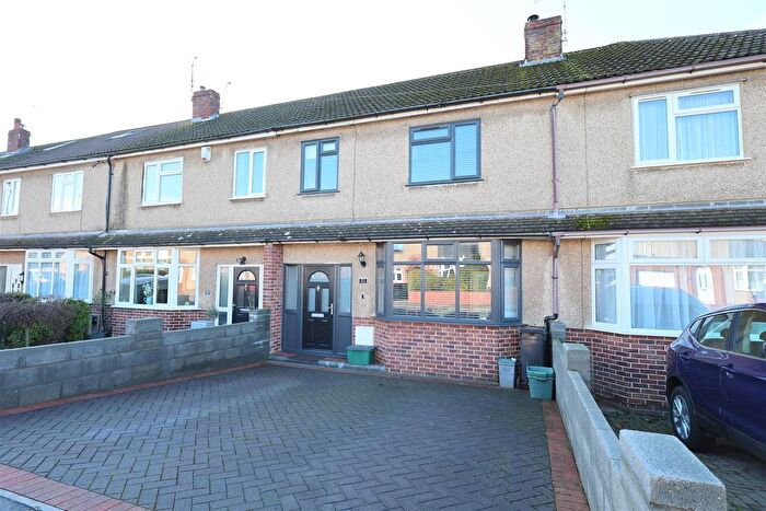 3 Bedroom Terraced House For Sale In Fouracre Road, Downend, Bristol, BS16