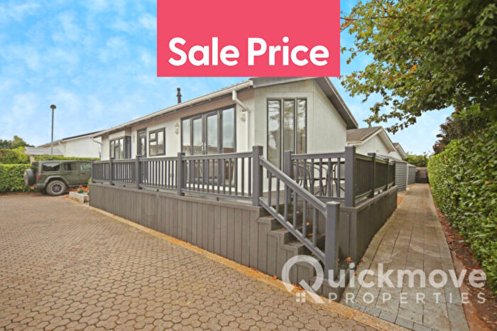 2 Bedroom Park Home For Sale In Wilmcote, Warwickshire, CV37