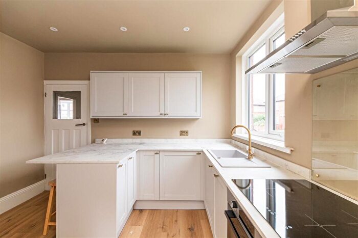 2 Bedroom Flat To Rent In Guelder Road, High Heaton, Newcastle Upon Tyne, NE7