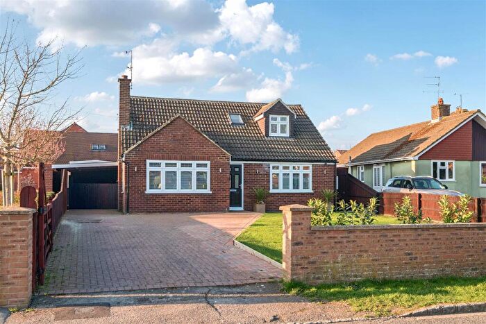 3 Bedroom Detached House For Sale In Brook Street, Aston Clinton, Aylesbury, HP22