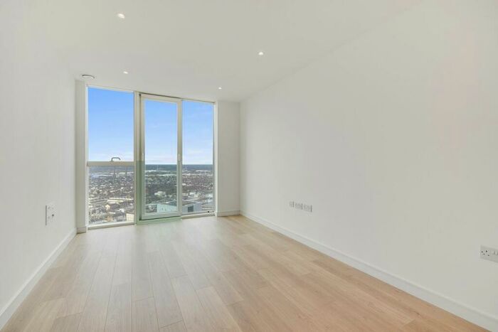 1 Bedroom Apartment To Rent In Pinnacle Apartments, Saffron Central Square, Croydon, CR0