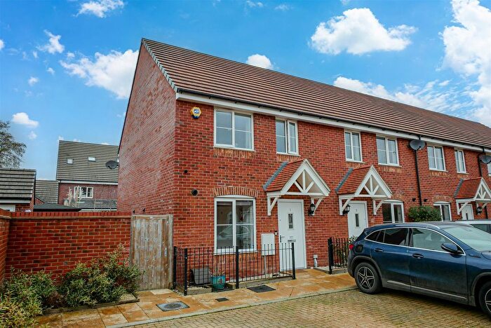 2 Bedroom End Terrace House For Sale In Queen Gardens, Harwell, OX11