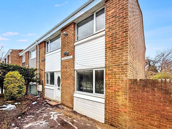 3 Bedroom End Of Terrace House To Rent In Westfields, Stanley, DH9